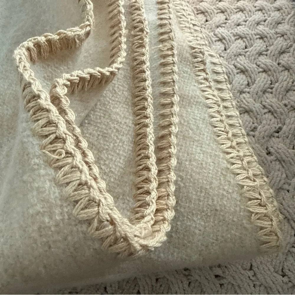 West Elm Brushed Woven Modern Throw 50X60 Almond